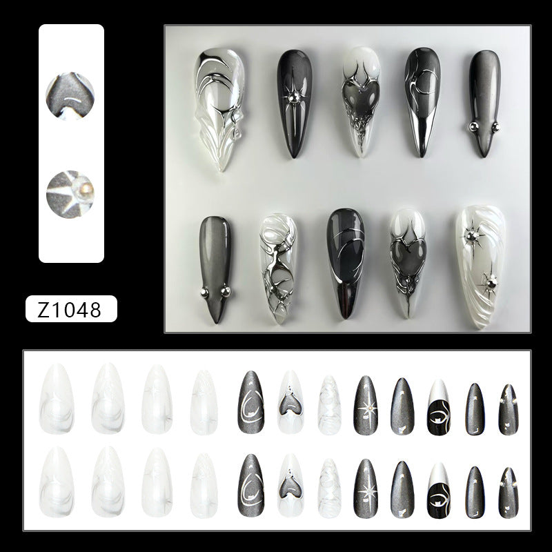 Faux ongles noirs effet œil de chat